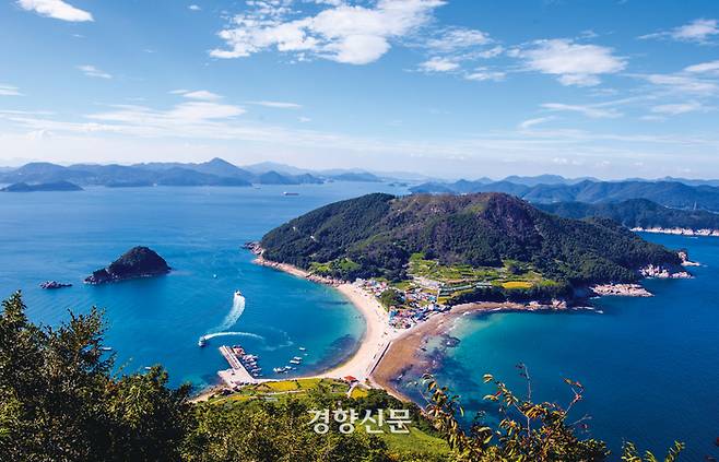 경남 통영 비진도 해수욕장. 경향신문 자료사진