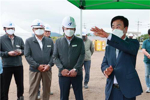건설 현장 방문한 박동식 사천시장 당선인 [사천시 제공. 재판매 및 DB 금지]