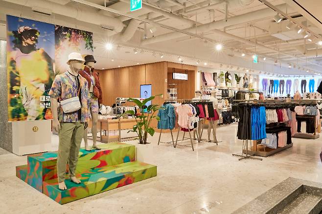 룰루레몬 이태원 스토어 전경.(룰루레몬 제공) © 뉴스1