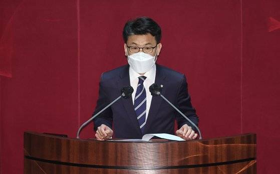 진성준 더불어민주당 의원. 김성룡 기자