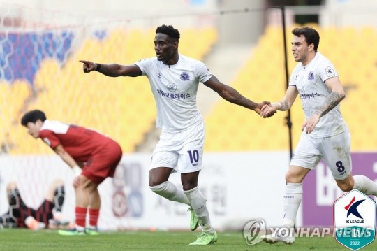 아코스티(10번)[한국프로축구연맹 제공]