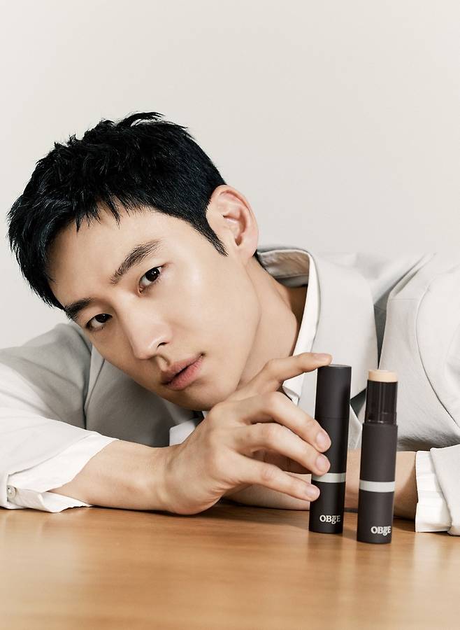 배우 이제훈과 '오브제 내추럴 커버 파운데이션' *재판매 및 DB 금지