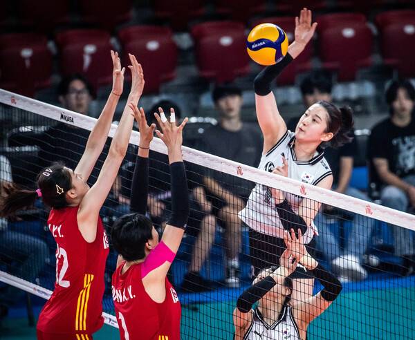 2022 FIVB 발리볼네이션스 리그에서 한국 이다현이 속공공격을 하는 모습.(사진출처=FIVB)