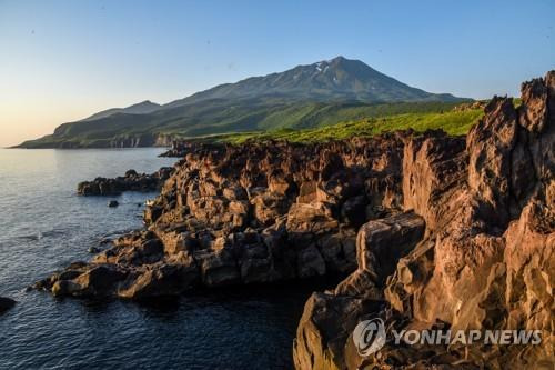 이투루프섬 전경 [타스 연합뉴스 자료사진. 재판매 및 DB 금지]