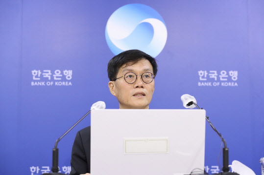 2022년 7월 통화정책방향 관련 기자간담회에서 이창용 총재가 발언하고 있다. (사진=한국은행)