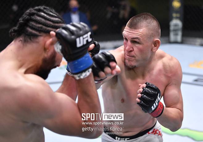 ▲ 정다운의 상대 더스틴 자코비는 UFC 라이트헤비급 15위 강자다.