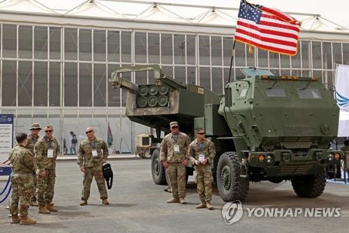 미국이 우크라이나에 지원한 첨단 로켓 '하이마스' [AFP 연합뉴스 자료사진. 재판매 및 DB 금지]