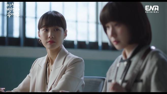 Park Eun-bin thought of her mother.In the ENA drama Extraordinary Attorney Woo, which was broadcast on the afternoon of the 14th, Jung Wooyoung (Park Eun-bin) will be in charge of defending the public interest case of the female defector along with Choi Soo-yeon (Ha Yoon-kyung).On this day, Chung Myung-seok (Kang Ki-young) told Young-woo, Choi Soo-yeon is overly passionate; there is a risk of excessive Feeling transfer.But Young-woo burned more than Su-yeon.Innocent Defendant, Kye Hyang-sim (Kim Hira) went to receive 10 million won of money lent to Choi Young-hee, a North Korean broker called Mom five years ago, instead of another North Korean defector, Lee Soon-young.Friend Kim Jung-hee, who became acquainted with his mothers introduction, broke into Sunyoungs house and demanded money by wielding each tree, but he was caught by the police because he did not receive money and reported to his neighbors.Unlike Kim Jung-hee, who was sentenced to four years in prison, Hyang-sim escaped before the trial to raise his 3-year-old daughter and turned himself in five years later.She tried to raise her mother until she was able to remember her mother. In addition, she left her daughter, Ha Yoon, who was 8 years old, to the nursery school.Do not ignore the Convict daughter as a daughter of a North Korean defector, he said, showing deep maternal love.In the devoted maternal love of the whale-like soul, Young-woo strongly insisted that Mr.However, it is difficult to avoid a four-year sentence because of the ruling of the previous accomplice.Young-woo and Su-yeon decided that it was difficult to say that the victims wound was caused by the assault of two women, and prepared the trial with this emphasis.Lee Joon-ho (Kang Tae-oh) shared his troubles while drinking with Friend Kwon Min-woo (Ju Jong-hyuk): There is a person.I think I make him think that I do not like him. He sighed that the worries that he liked were not simple.Minwoo, who realized that he was in-house at once, said, Songmu team? I do not think Jung Wooyoung is the first to exclude Youngwoo.Junho, who had been alone in Feeling, said, Okay, you are a fool, could not hide the awkward Feeling while protecting the young man who went out together from danger.Minwoo said, Its like a person who likes our Junho, Suyeon. He said, Is that good for both of them?Our Junho seems to like Choi Soo-yeon, he said, disturbing Youngwoo.Choi Soo-yeon succeeded in summoning Lee Soon-young as a witness by saying, I am the daughter of Choi Bo-hyun, in front of Judge Ryu Myung-ha (Lee Ki-young), who is delaying the school.However, Lee Sun-young insisted that he could not remember the case five years ago and did not admit that it was a wound caused by his husbands assault.He is putting me on the back of what he was hit by his husband. All lies! he said, and the prosecutor pointed out that Innocent Defendant is not reflective.The trial is not a market battle, we should not interfere, Myeong-seok said, understanding his sentiment, and Young-woo said, It is not a quick-and-tumble, but a reduction. Think of your daughter waiting at the nursery.We have to listen to us if we want to meet our daughter soon. Young-woo and Su-yeon questioned Kwon Byung-gil, who issued a medical certificate of injury to Lee Soon-young in the past, and Kwon continued to assert that he was a prejudiced doctor for North Korean defectors and was hurt by his heart.When Kwon presented the column North Korean defectors who become criminal groups as evidence, Kwon refused to announce that he received a lot of protest calls, threatening letters, and evil comments. However, he eventually revealed his prejudice against the defectors and said, Do you have to protect the defectors while making a good Korean man The Convict?However, Jang Seung-jun (Choi Dae-hoon) was furious about this, and he was paying tribute to Jeong Ui-mo (a group of just doctors) who was a member of Kwon, who missed billions of customers due to a public interest case where money was not available.Lets not think of it as a public interest case, a North Korean refugee, lets work hard, said Myeong-seok, who was publicly embarrassed, to two juniors who apologized.Young-woo met her daughter during the trial and looked at her tearful heart and recalled herself asking her father, Why do not I have a mother?And I am forced but I have come up with something, he summoned the North Korea law to induce a reduction in his mind.Innocent Defendant, who is familiar with the North Korea law, did not take money but took it to get the money back.But the sentiment was asked by the judge, Did you try to get the money at all costs? Yes, its my money.I do not know what the North Korea law is like, he said honestly, making the strategy unfavorable.Finally, Young-woo recalled the application for the unconstitutional trial, and ran to meet the judge. It is forbidden to argue separately outside the court, but Su-yeon visited the judge with such a young man and demanded the resumption of the defense.The judge continued to point out the claims of the two young lawyers, who are you going to come to trial?Young-woo said, Because the sense of self-esteem is a great mother. I do not know what I did wrong, but I ran away for five years to avoid abandoning my child.I do not accept any other than the court, the judge said.I did my best, but two of them were in a hurry.Young-woo talks about the whale hunting method of killing young young children and throwing harpoons at mother whales who can not leave their side. My mother knows she is dying, but she does not abandon her baby until the end.If I was a whale, would my mother have left me? The jury found him unanimously guilty, four years in prison, but the judge sentenced him to one year and nine months in prison and three years in Probation and 80 hours of service from the confirmation date.He assaulted and escaped with the aim of colluding with his accomplices to extort property, but he was not accustomed to Korean social laws and norms as a North Korean refugee, and he was sentenced to imprisonment for the first time and five years later.Youngwoo and Suyeon reflected on the fact that they did not think of embroidery, which is the most basic reason for the reduction, and admired the graves from the judges time.Meanwhile, Tae (Jin Kyung-min), who was shopping at a department store, looked at the mothers who were shopping with their daughters.Sumy, who has a son alone, caught the eye by showing an obsessive compulsive figure organizing things that were equally messed up with Young Woo.