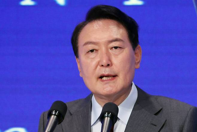 [서울=뉴시스] 전신 기자 = 윤석열 대통령이 13일 서울 중구 신라호텔에서 열린 아시안 리더십 컨퍼런스에서 축사하고 있다. (사진=대통령실통신사진기자단) 2022.07.13.