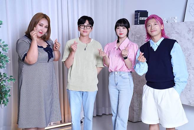 풍자(왼쪽부터)-딘딘-조현영-곽윤기, 채널S·K-STAR.