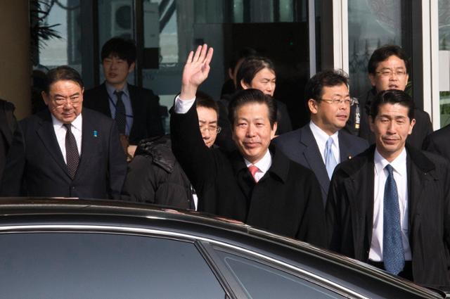 야마구치 나쓰오 공명당 대표가 2013년 중국 베이징을 방문하고 있다. 공명당은 한일과 중일 관계 등에 대립을 피하는 방향으로 풀어 가야 한다는 입장을 취하고 있다. 로이터 연합뉴스 자료사진