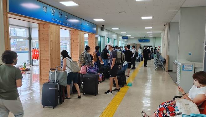 동해항 통한 출국 [동해시 제공. 재판매 및 DB 금지]