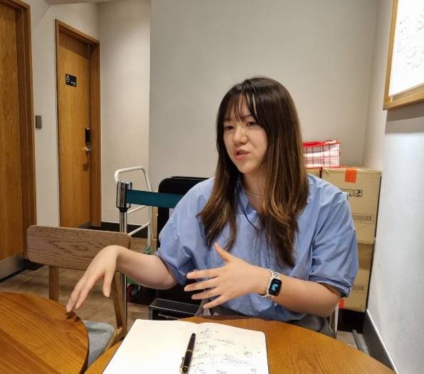 박상희 브리딩 대표(사진)는 미국 유학 시절 키우던 강아지를 떠나보냈다. 박 대표는 "강아지가 너무 보고 싶은데, 다시 키우기엔 당장 시간이 나지 않는다"며 "브리딩 플랫폼에서 열리는 모든 수업에 나가 강아지를 구경했다"고 말했다.