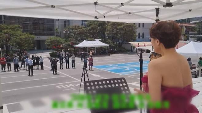 충현교회가 주최한 지역주민들을 위한 정오 음악회