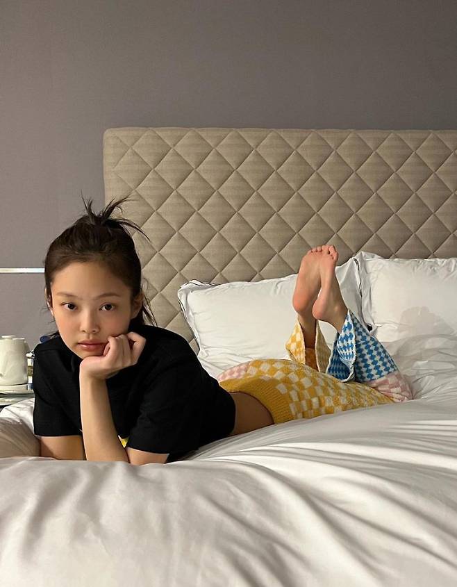 @jennierubyjane
