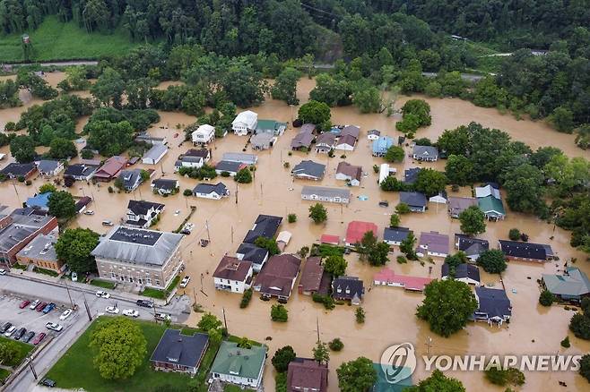 홍수로 물에 잠긴 켄터키 [AFP 연합뉴스 자료 사진. 재판매 및 DB 금지]