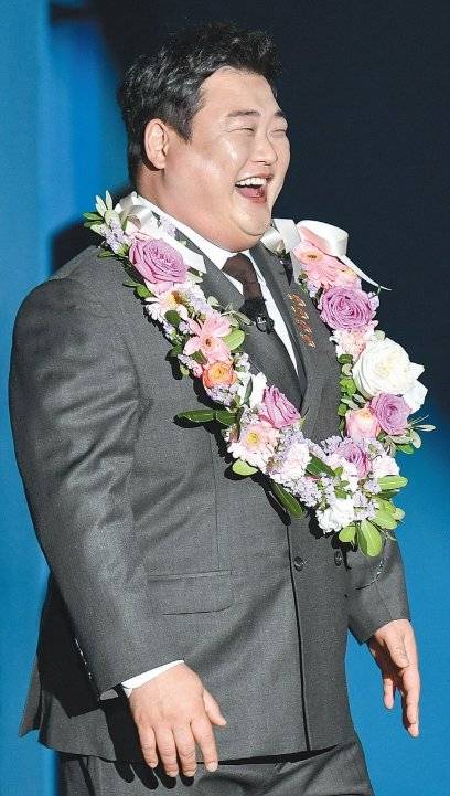 채널A 예능프로그램 ‘나만 믿고 따라와 도시어부’ 시즌4에 잔류한 개그맨 김준현이 “부진했던 지난 낚시 성적을 만회하기 위해 노력하겠다”며 포부를 드러냈다. 사진은 프로그램의 한 장면. 사진제공|채널A