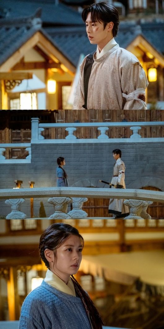 The romance of Alchemy of Souls Lee Jae-wook and Jung So-min is on the rise.Cable channel tvNs Saturday drama Alchemy of Souls (played by Hong Jung-eun, Hong Mi-ran, and directed by Park Joon-hwa) boasts a rising momentum every time with 7.6% of national TV viewer ratings and 8.2% of the best TV viewer ratings (based on Nielsen Korea), while Jang Wook (Lee Ja) It explodes with the release of SteelSeries, which contains the giddy eye-tailoring of e-book and Jung So-min.In the last broadcast, Jang Wook, who goes straight to the teacher Mudeok like a bulldozer, and Mudeoks romance, who caught Yoo Yeon-jung,In particular, the appearance of Heo Yun-ok (Hong Seo-hee) led to the party Qi Qi of Mudeoki.When he saw Jang-wook and Huh Yoon-ok, who seemed affectionate, Mudeok revealed his jealousy by telling him that Jang-wook became a student of Lees teacher (im cheol-su) with a short-term training that broke his color bath, and Jang-wook revealed Yoo Yeon-jung, who still lived with a hug.The virtue, which could not be expressed on the outside, stimulated Jang Wook, saying, How am I your reason? If you want to prove it, you will hold such a beautiful girl before. This fueled Jang Wooks pink straight line.Jang Wook kissed Mudeok and said, Moondeok is harder than pushing and pulling the Gyeongcheon Daeho handwriting.Is that when you pulled it? The two surprise Kiss, who realized the romance of the virtue who pulled his clothes earlier, gave a turning point and the attention was paid to the relationship of those who will change rapidly in the future.The Steel Series, which was released, contains an ambitious night where only a subtle lantern illuminates the surroundings, and two shots of Jang Wook and Mudeok, who are only two on the bridge.Jang Wooks expression, which looks at the virtue with a hot eye as if it is a fire at any moment, explodes the romance tension enough to raise the viewers heart rate.In addition, the gaze of the Mudeok fixed to Jangwook adds a dizzying excitement, and the two people who shared the first Kiss finally raise the question of whether they will end the party and open the romance.In this weeks 15th and 16th broadcasts, Jang Wook and Mudeok took out their hearts and asked them to check on this broadcast because the priests romance is going to be a rush, said the production team of Alchemy of Souls.Alchemy of Souls is a fantasy romance active drama in which the main characters whose fate is twisted due to the Alchemy of Souls technique, which changes the soul, overcomes and grows in the background of the great host country that does not exist in history and map.It is broadcast every Saturday and Sunday at 9:10 pm.tvN offer