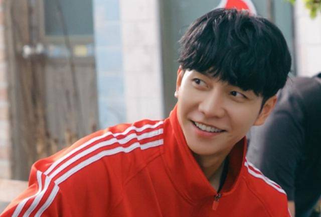 이승기가 '법대로 사랑하라'로 안방극장을 찾는다. 그는 최근 자신이 맡은 역할인 김정호의 MBTI가 ENTJ라고 밝혔다. KBS2 제공