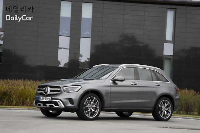 플러그인 하이브리드(PHEV), 더 뉴 GLC 300 e 4MATIC