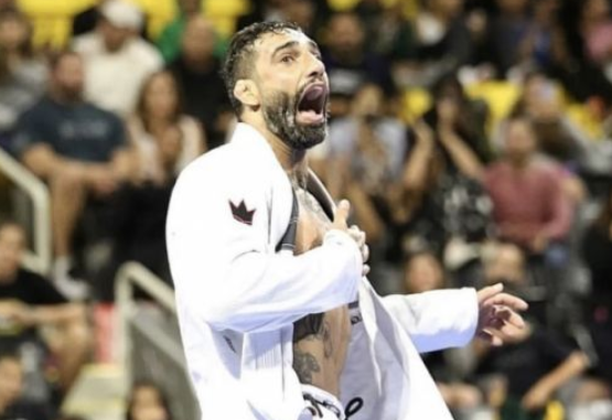 브라질 주짓수 선수 레안드로 로의 경기중 모습. 레안드로 로 인스타그램 캡쳐.