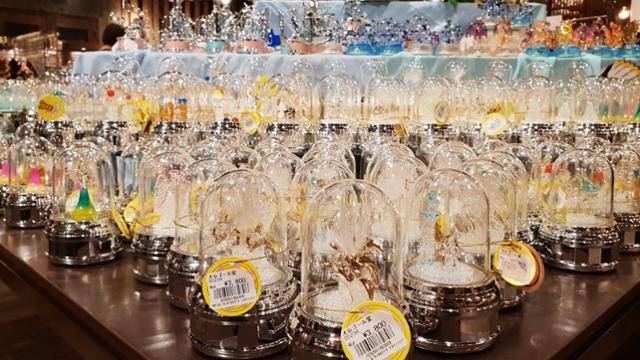 오타루 오르골 본당에 진열된 오르골들. 양승준 기자