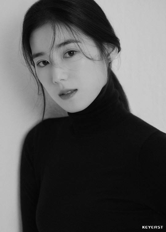 배우 정은채 :