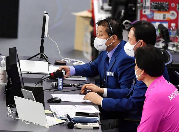 V리그 비디오판독 모습.