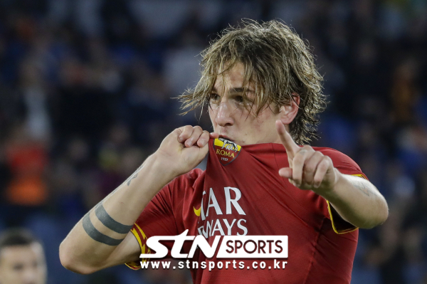 AS로마 미드필더 니콜로 자니올로. 사진｜뉴시스/AP