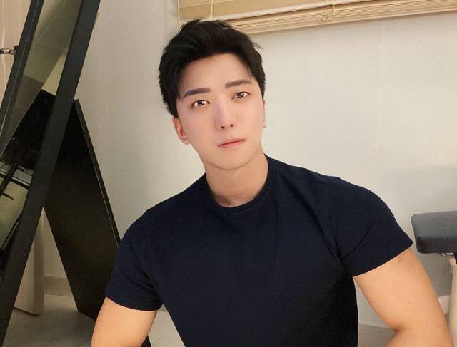 유튜버 강학두. 인스타그램