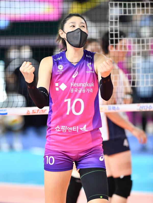 13일 순천팔마체육관에서 펼쳐진 기업은행과의 경기에서 맹활약한 김연경(흥국생명). 사진｜대한배구연맹