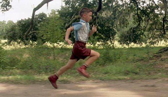 영화 '포레스트 검프'(1994)에서 검프는 어려서부터 달렸다. 괴롭히는 친구들을 피하려면 무조건 달려야 했다. 파라마운트픽처스 제공