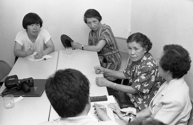1991년 8월14일 김학순 할머니가 일본군 위안부로 겪었던 피해를 국내 거주 피해자 가운데 최초로 증언하고 있다. 한겨레 자료사진