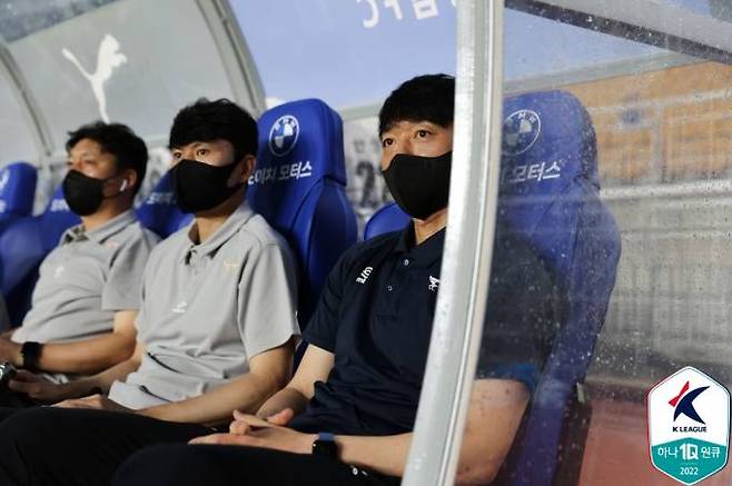 성남FC의 김남일 감독.&nbsp; &nbsp;한국프로축구연맹