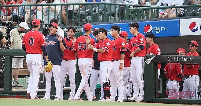 ▲ 롯데는 몇 년째 집의 설계만 이어지고 있다 ⓒ롯데자이언츠