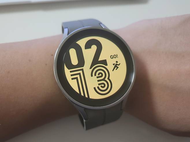 갤럭시워치5 프로 착용 [촬영 조승한]