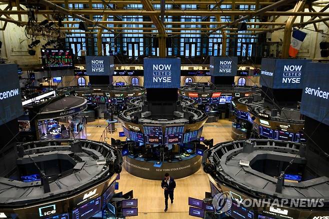 NYSE 입회장의 모습