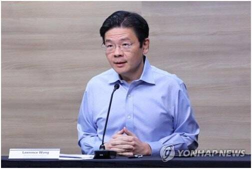 싱가포르 부총리 자리에 오르게 된 로런스 웡 재무부장관(자료사진) [싱가포르 공부보 제공/EPA=연합뉴스 자료사진]