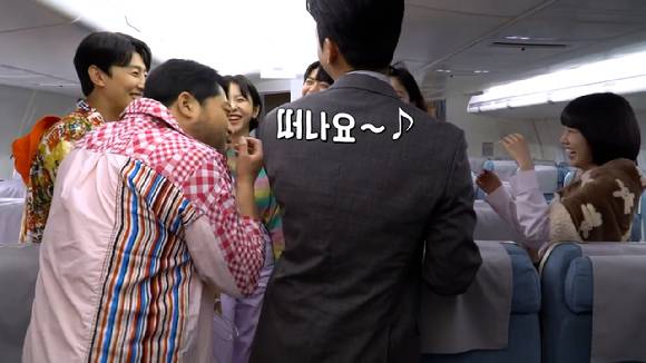 ENA채널 '이상한 변호사 우영우' 13, 14화 메이킹 영상이 공개돼 관심을 모으고 있다. [사진='이상한 변호사 우영우' 메이킹 영상 캡쳐]