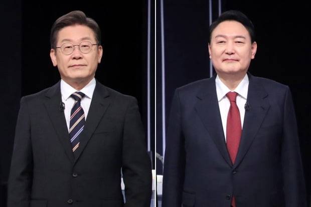 윤석열 대통령(오른쪽)과 이재명 의원이 지난 20대 대선 당시 TV토론회에 나와 발언하는 모습. 연합뉴스