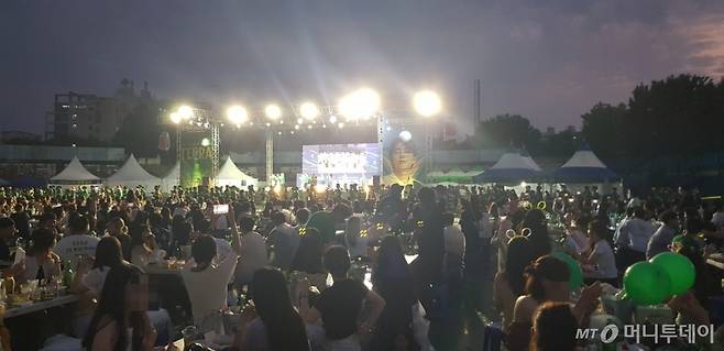 13일 열린 전주가맥축제 행사장 모습/사진= 박미주 기자