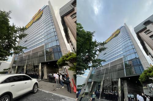 화물연대 조합원 하이트진로 옥상 농성 [독자 제공]