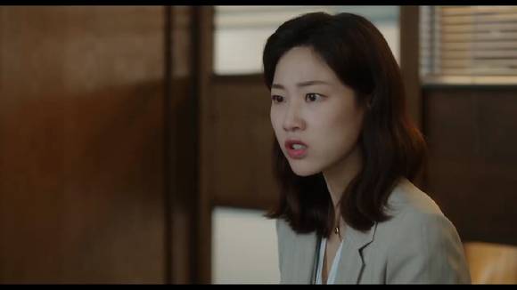 ENA채널 '이상한 변호사 우영우' 15화 선공개 영상이 게재돼 관심을 모으고 있다. [사진='이상한 변호사 우영우' 15화 선공개 영상 캡쳐]
