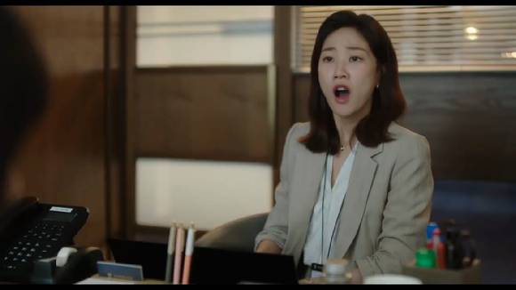 ENA채널 '이상한 변호사 우영우' 15화 선공개 영상이 게재돼 관심을 모으고 있다. [사진='이상한 변호사 우영우' 15화 선공개 영상 캡쳐]