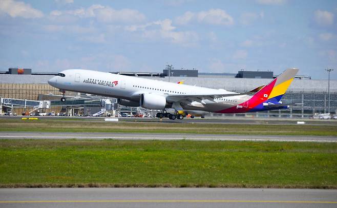 [사진 출처: 아시아나항공]
