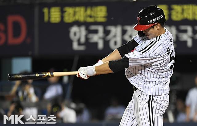경기 전 특타로 부진 탈출을 위해 애썼던 홍창기는 만점 활약으로 팀 승리에 힘을 보탰다. 사진(잠실 서울)=천정환 기자