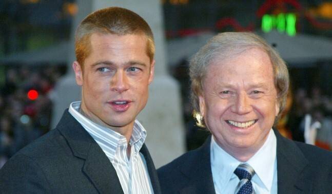 미국 배우 브래드 피트와 함께한 볼프강 페터젠 감독. 브렌트우드=AP뉴시스