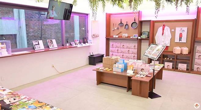 팝업 스토어 2층 공간(자료출처-게임동아 유튜브)