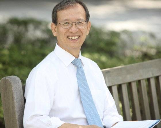 이준구 서울대학교 명예교수. 사진 홈페이지 캡처