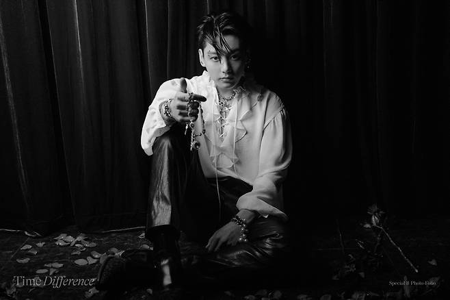 방탄소년단 정국, 뱀파이어의 환생..치명적 섹시美